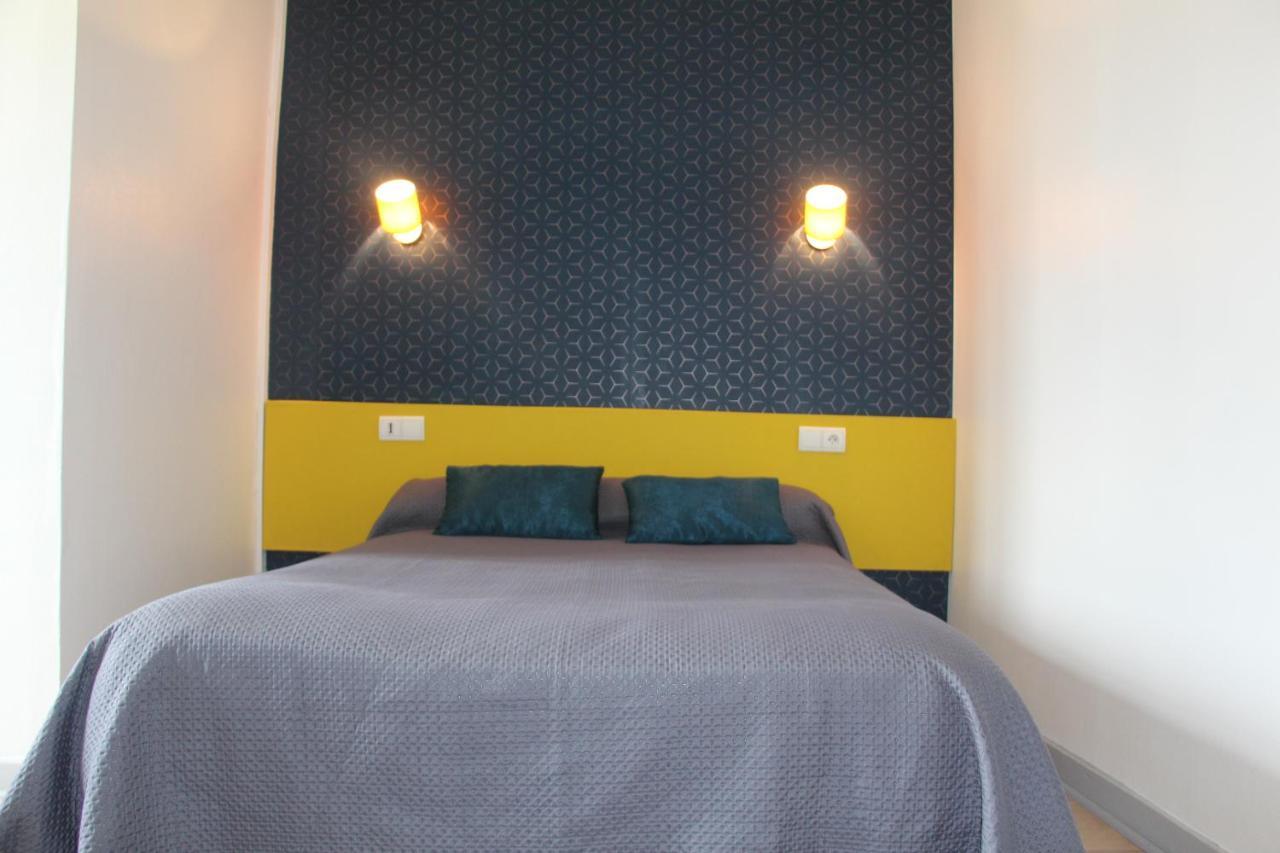 Au Chapon Fin Hotel