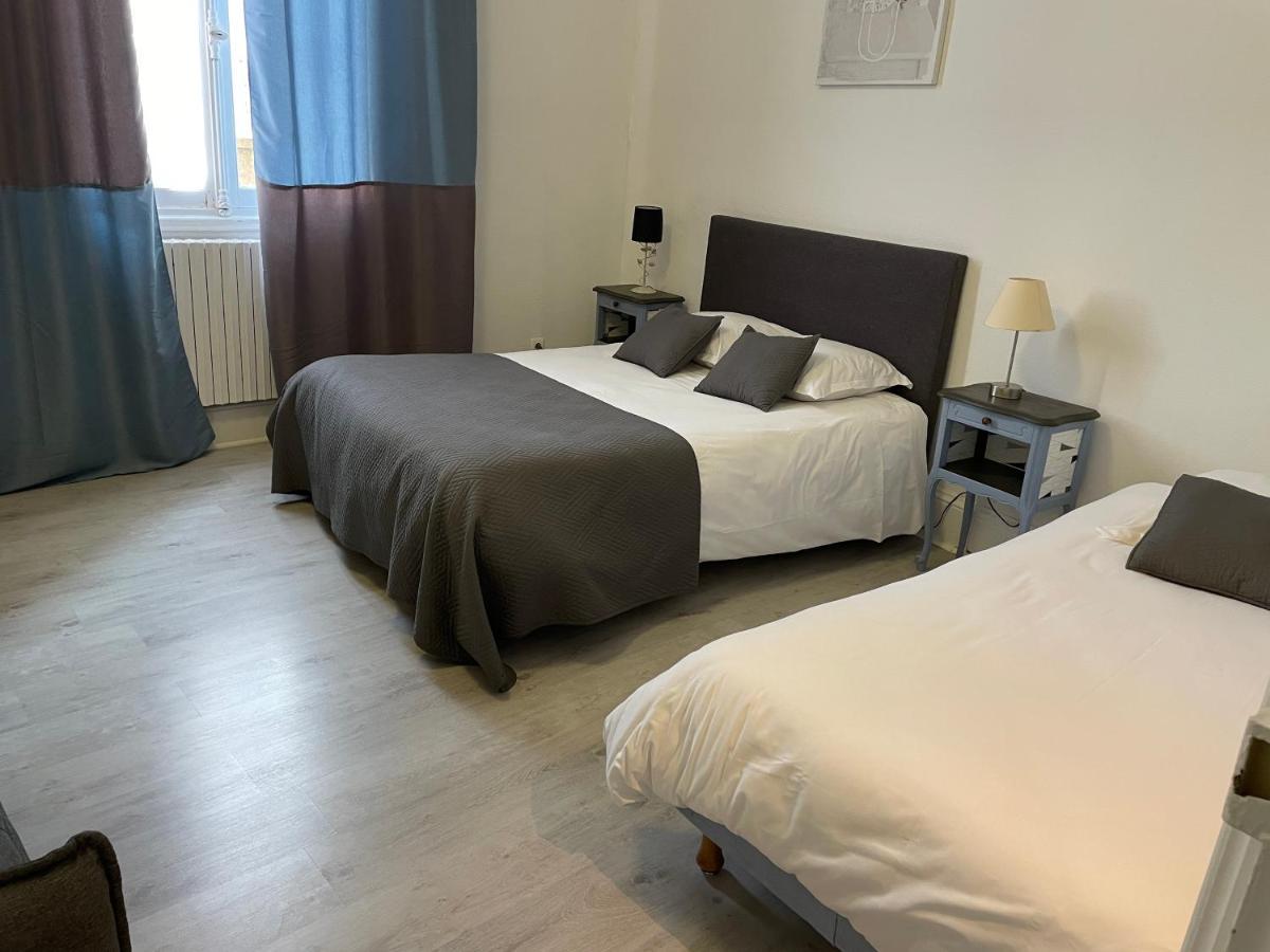 Hotel Au Chapon Fin 2*